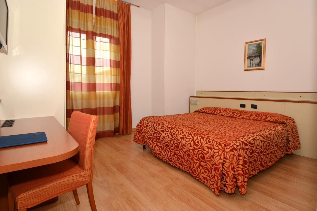 Hotel Eolo Sermide Extérieur photo